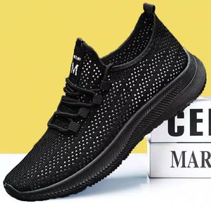Nuevos Zapatos Deportivos de Verano para Hombre, Delgados, Transpirables, con Cordones, Ligeros, Antiolor, Negros - Product Image 3