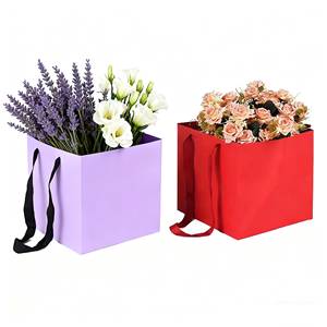 Bolsas de Regalo Cuadradas de Cartón Marfil de Lujo de 30*30*30cm con Logotipo Personalizado, Materiales Reciclados, Asa de Cinta para Promoción en Supermercados - Product Image 1