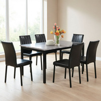 Ensemble de table à manger minimaliste en marbre avec 6 chaises en cuir PU à surpiqûres verticales pour une décoration intérieure contemporaine