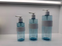 Flacon carré en PET de 300 ml et 500 ml pour lotion et shampoing avec manchon antidérapant blanc et pompe