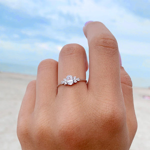 Anello Nuziale Ovale alla Moda per Donne, Elegante e Versatile Gioiello da Indossare Ogni Giorno - Product Image 2