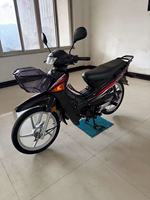 Motocyclette Cub Bike 110CC à châssis ouvert avec moteur monocylindre refroidi par air, vitesse maximale >80 km/h