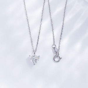 Collares y Colgantes Minimalistas de Cadena Fina con Diamantes Cultivados en Laboratorio de Platino Pt950, Corte Corazón, para Mujer - Product Image 2