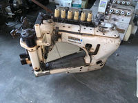 Machine à coudre industrielle JUKIs 35800 union spéciale à 3 aiguilles et 5 fils à double point de chaîne machine à coudre industrielle à bras d'alimentation pour jeans d'occasion