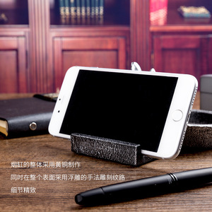 Creative Resin <b>Ashtray</b> Retro Hand Design Phone Holder For Office Home Decor - Product Image 4