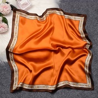 Écharpes de luxe pour femmes en soie imitation, personnalisables en gros, accessoires, impression couleur, châles carrés en satin de soie, bandanas