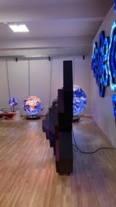 จอแสดงผล LED วิดีโอ P2.5 สำหรับเช่าในร่ม สำหรับบูธดีเจในไนท์คลับ บาร์ และห้างสรรพสินค้า - Product Image 4