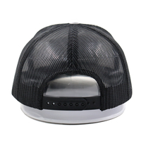 Casquette Trucker personnalisée avec patch artistique, bicolore noir et blanc, réglable, à fermeture snapback, en maille, pour festival de musique et streetwear