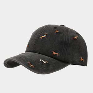Gorra de béisbol de lujo de terciopelo lavado, estilo étnico, europeo y <span class=keywords><strong>americano</strong></span>, transfronteriza, con diseño de perro pequeño totalmente bordado y visera. - Product Image 1