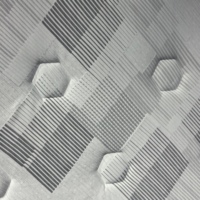 Tissu jacquard noir moderne à rayures en polyester, matière douce et respirante pour literie, tissu tricoté pour matelas.