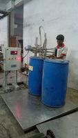 Machine de remplissage de liquides semi-automatique électrique Sigma Instrument 200 ml pour fûts en plastique, faible bruit, qualité alimentaire, 500 BPH, pour lait et savon