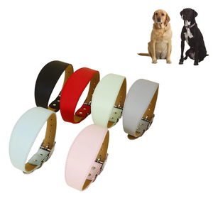 Collar de Cuero Ajustable para Perros Grandes como Galgo, Afghán, Deerhound, Lurcher, Whippet y Dachshund - Product Image 1