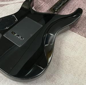 Guitarra Eléctrica Negra KH202 Signature de Kirk Hammett KH-WZ con Incrustaciones de Calaveras, Envío Rápido - Product Image 6