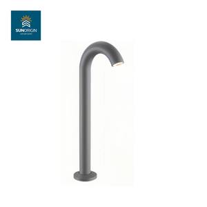 ไฟ LED สนามสนามหญ้ากลางแจ้งสีขาวอบอุ่นทรงสี่เหลี่ยมสำหรับตกแต่งสวนกลางแจ้งทำจากอลูมิเนียม - Product Image 1