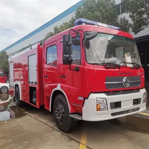 סיטונאי 4*2 יצרני משאיות אש 5000 ליטר מים דונגפנג