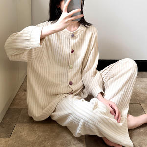 Conjunto de Pijama de Invierno para Mujer, Grueso, de Cachemira y Terciopelo Alemán, Cálido y Suave, para Usar en Casa o al Aire Libre - Product Image 3