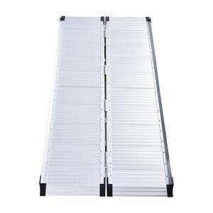 Rampe d'accès portable pour fauteuil roulant avec marchepied et marche en aluminium - Accessoire pour fauteuil roulant manuel - Product Image 3