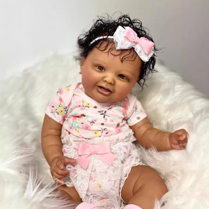 Poupée bébé réaliste reborn avec corps en tissu et membres en vinyle <span class=keywords><strong>de</strong></span> silicone 60 cm 24 pouces Poupées bébé reborn afro-américaines - Product Image 1