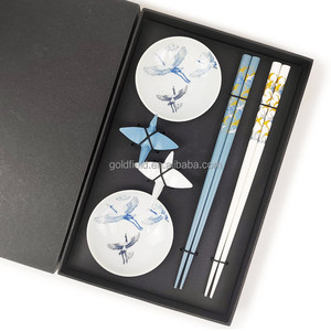 Juego de Palillos de Madera Ecológicos y Saludables, Plato de Cerámica y Reposapalillos de <span class=keywords><strong>Melamina</strong></span> con Diseño de Grulla, en Caja de Regalo - Product Image 2
