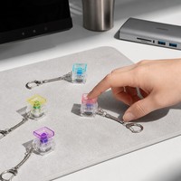 Mini-claviers en plastique anti-stress, porte-clés ludiques au design de clavier, jouets portables avec boutons amusants pour soulager le stress