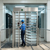Tourniquet de contrôle d'accès intégré pleine hauteur, passage unique bidirectionnel pour projets de tours de bureaux