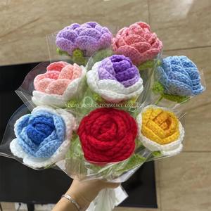 8 Piezas de Rosas de Lana Tejidas a Mano, Ramo de Flores de Ganchillo, Corona de Flores Artificiales de Rosa Roja Hecha a Mano de 17 cm, Decoración de Boda - Product Image 3