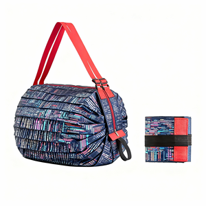 Bolsa de Viaje de Poliéster y Nailon con Logotipo Personalizado, Hecha en China, a Bajo Precio, Bolsa de Viaje de Fin de Semana para Mujer - Product Image 1