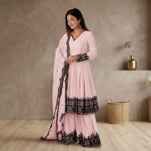 Conjunto de Traje Sharara de Georgette Sintética de Diseño Premium, Sin Arrugas, Elástico, de Secado Rápido, para Bodas y Diwali, para Mujer, para Todas las Temporadas - Product Image 1