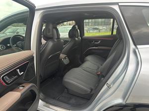 [No.25 <span class=keywords><strong>BENZ</strong></span> 022] EQS SUV <span class=keywords><strong>Mercedes</strong></span>-<span class=keywords><strong>Benz</strong></span> 450 <span class=keywords><strong>4MATIC</strong></span> Pioneer Edition de Uniland Motors Coche usado SUV en China Buen Estado - Product Image 5