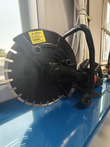 เครื่องตัดคอนกรีตไฟฟ้าไร้แปรงถ่าน BDC429 พร้อมปั๊ม สำหรับตัดร่องผนัง ร่องถนน และหิน - Product Image 4