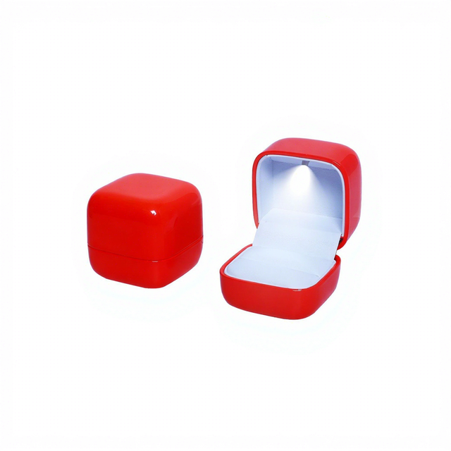 Becan Glossy Rounded Jewelry Packaging Featuring Bright Interior Lamp Color Assortment and Ring Display for Wholesale Programs