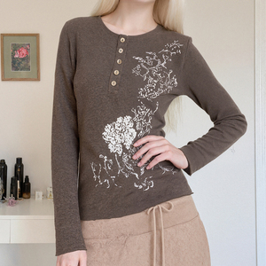 เสื้อท่อนบนแขนยาวพิมพ์ลายดอกไม้สไตล์วินเทจแบบสตรีทสไตล์  ติดกระดุมด้านหน้า  รัดเอว  ดีไซน์โดดเด่น  เสื้อถักอเนกประสงค์ - Product Image 3