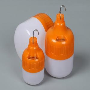 Ampoule LED Super lumineuse avec batterie de secours pour l'extérieur, éclairage d'extérieur pour le Camping et le marché nocturne - Product Image 4