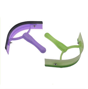 Cepillo de plástico para <span class=keywords><strong>baño</strong></span> de caballos, raspador de sudor y agua, cepillo para <span class=keywords><strong>el</strong></span> cuidado de caballos con peine y escobilla de goma. - Product Image 6