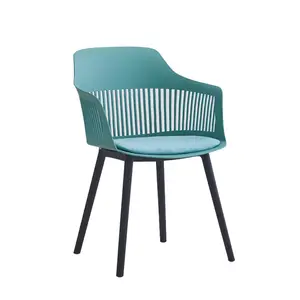 Yeni tasarım tedarikçiler Modern tasarım istiflenebilir plastik sandalye polipropilen ile mobilya fabrikası Oem yemek sandalyeleri üretmek