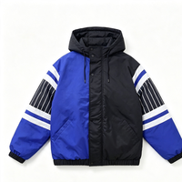 Blouson Bomber Homme Hiver Extérieur Zippé Blocs de Couleurs Rayé Capuche Rembourré Cordon de Serrage Boutons Pression Chaud Coupe-Vent Personnalisé Logo