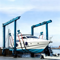 Elevador de Barcos Móvil de 25 Toneladas, Modelo Industrial, a Diésel, para Operaciones de Marina en Yates Medianos
