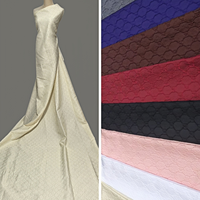 172gsm Polyester Jacquard Brocade Tissu tissé Conception personnalisée pour robe de bureau Tissu teint en fil