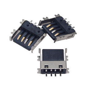 Connecteur USB-A Femelle Ultra Fin de 4,6 mm de Hauteur, Montage SMT Semi-Couvert à 4 Broches, Coque Simple, Type Sertissable en Nylon Noir avec Entretoises - Product Image 3