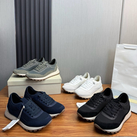 Chaussures de course pour hommes de style designer de haute qualité, avec empeigne en maille respirante, semelle à amorti souple, légères, en cuir véritable, pour la marche
