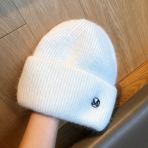 Phong Cách Mới Đan Bán Buôn M Logo Dệt Kim Hat Đàn Hồi Cao Unisex Ấm Rắn Màu Sắc Thiết Kế Mùa Đông Beanie - Product Image 4