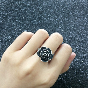 Anello Vintage a Forma di Rosa per Donne, Accessorio Minimalista alla Moda per Dito Indice, Regalo - Product Image 4