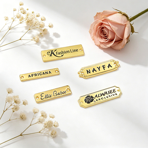 Etiqueta Metálica Elegante con Logotipo, Placa de Identificación Metálica Plateada o Dorada, Etiqueta Metálica Pulida para Decoración de Botellas de Perfume - Product Image 2