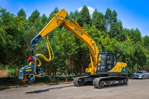 Bûches, tracteur de forêt, coupe d'arbre, grappin, tête de moissonneuse, machine pour la marche en forêt - Product Image 3