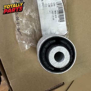 جلبة تعليق معدنية يمنى للسيارة 4GD407182 - Product Image 2