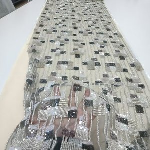 Tela de encaje con cuentas de lentejuelas ecológica de alta calidad tela de red con cuentas bordada personalizada para vestido de fiesta - Product Image 4