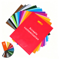 Sacs de courses en plastique colorés personnalisés avec poignée découpée, recyclables, avec logo, pour boutiques, cosmétiques, vêtements, cadeaux, emballage de détail