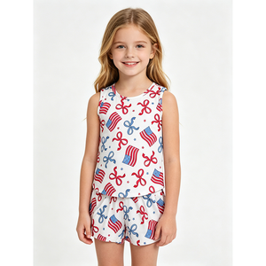 En stock: Conjunto de ropa para niñas del 4 de julio, top sin mangas con lazos de bandera y shorts con volantes, estilo casual. Atuendo patriótico al por mayor, ropa de boutique. - Product Image 4