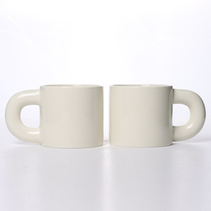 แก้วเซรามิกสีพื้น หูจับหนา รูปทรงอ้วน แก้วเดี่ยว สำหรับแจกเป็นของขวัญ ฤดูใบไม้ผลิ 2022 - Product Image 3