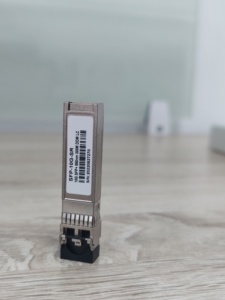 โมดูลไฟเบอร์ออปติก SFP+10G แบบโมดูลเดี่ยว ระยะ 10 กม. BIDI OEM&ODM LR SFP คอนเนคเตอร์ LC DDM โมดูลรับส่งสัญญาณ SFP ราคาโรงงานถูก - Product Image 2